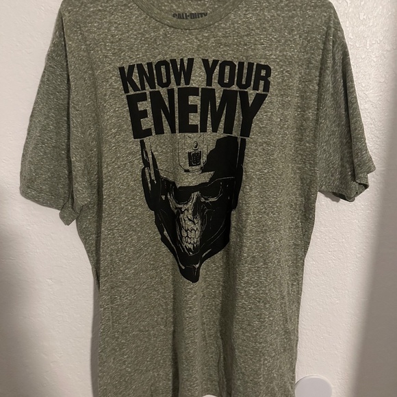Call of Duty Graphic T-Shirt - KNOW YOUR ENEMY - Green Size XL - Picture 2 of 5